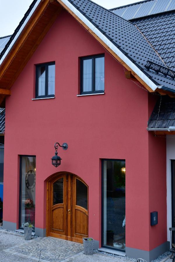 Отель Finkls Heimat Dinkelscherben Экстерьер фото